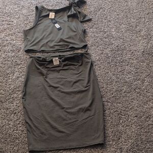 Fashion Nova Sleeveless Set